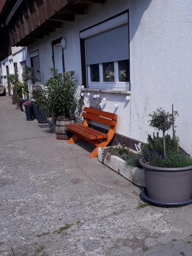 Gaestehaus Gl Ellwangen Exterior foto